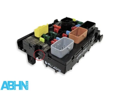 Citroen C4 Picasso BSM-L10-00 HW: 0H SW: 6C Fuse & Relay Box 9661086980 Delphi - Image 1 of 4