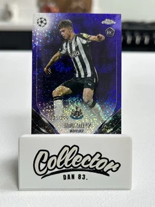 2023-24 Topps Chrome Lewis Miley RC Purple Speckle Refractor #225/299 Newcastle - Bild 1 von 2