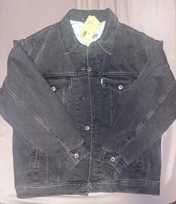 Chaqueta de camionero holgada de mezclilla para hombre Levi's Silver Tab aislamiento acolchado Foto 1 de 4