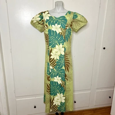 Vestido MuuMuu hawaiano de flores de hoja tropical verde vintage de los 80 Foto 1 de 4