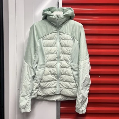 Chaqueta Lululemon Down For It All delicada como nueva talla 6 Foto 1 de 4