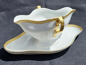 HEINRICH H & Co. Selb Bavaria "Manchester" GRAVY BOAT w/Attached Underplate - Picture 1 of 8