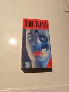 RARE 80s Horror VHS: The KISS previously Owned/former Rental - Imagen 1 de 7