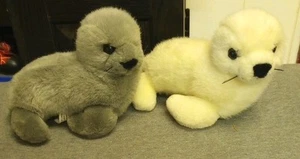 1- Grey And 1- White Set Of Seals 8" Each NWOT - Picture 1 of 4
