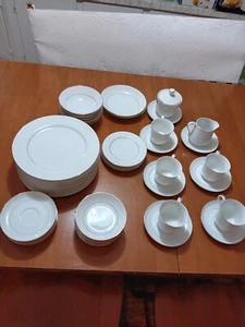 crown victoria lovelace china set - Picture 1 of 6