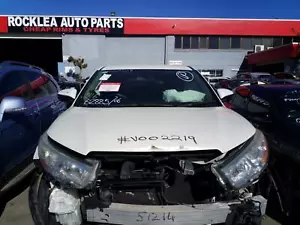 TOYOTA KLUGER 2015 VEHICLE WRECKING PARTS ## V002219 ## - Picture 1 of 12