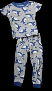 ~ Pijama CARTER’S Gris Estampado Tiburón Manga Corta Algodón Niños Talla 3T - Imagen 1 de 2
