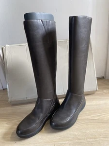 Stivali al ginocchio Fitflop UK 4 FF Lux marrone scuro - Foto 1 di 14