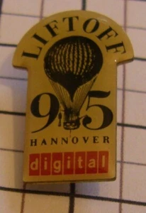 DEC DIGITAL EQUIPMENT HANNOVER 1995 LIFTOFF COMPUTER Limited Edition 1700 Pin - Bild 1 von 3