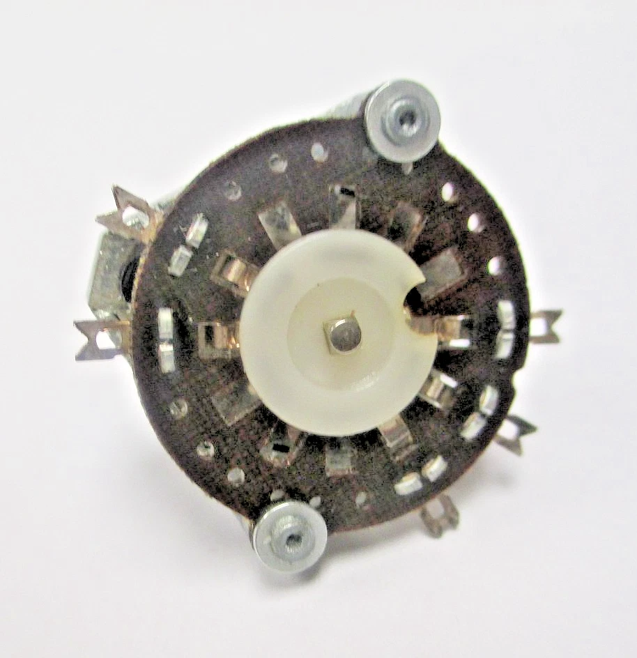 CS 721 DUAL TURNTABLE MOTOR CONTROL SPEED SWITCH NEW /OLD/STOCK NEVER MOUNTED - Image 1 of 4