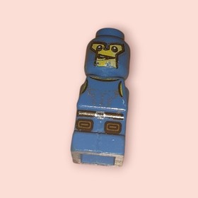 LEGO 3841 MINOTAURUS GLADIATOR BLUE Microfigure Minifigre Micro Figure RARE 