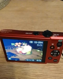 Canon IXUS 140 PowerShot ELPH 130 IS IXY 110F 16.0MP Digital Camera -85%New - Picture 1 of 23