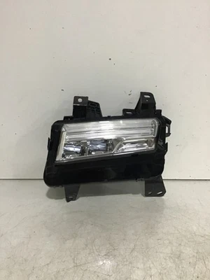 2017 2018 2019 2020 CADILLAC XT5 RH LED FOG W/ TURN SIGNAL OEM B6R 16026 Foto 1 de 4