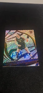 VERONICA BURTON SIGNED AUTO 2022 WNBA PANINI REVOLUTION RC CARD # 95 ROOKIE - Picture 1 of 1