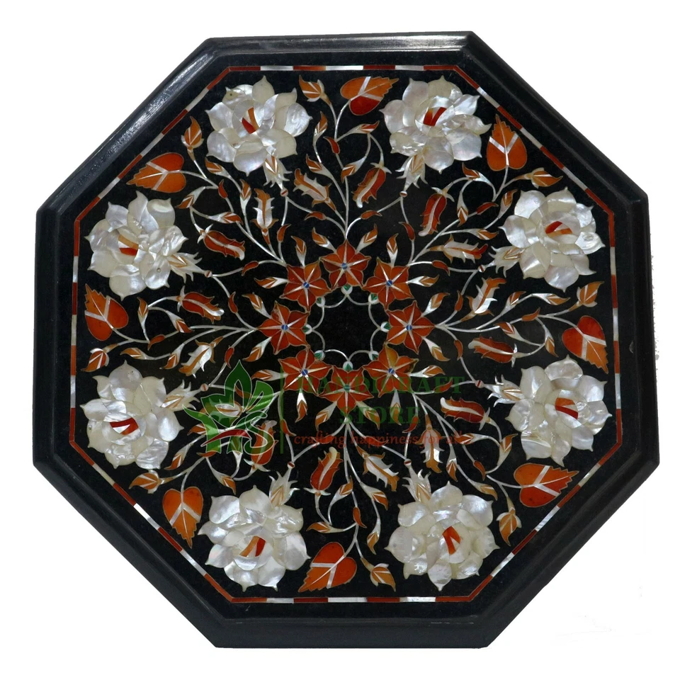 Mesa con incrustaciones de mármol negro con incrustaciones de piedra semipreciosa para mesa auxiliar Foto 1 de 4
