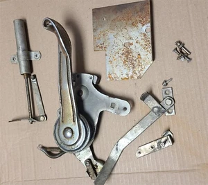 1941 Pace Saratoga Console Slot Machine Complete Handle Assembly - Picture 1 of 3