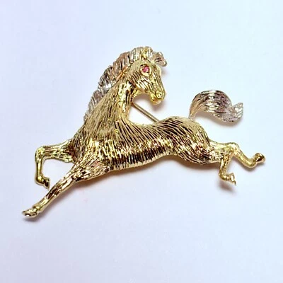 18K Two Tone Gold Horse Ruby Eye 52mm Brooch Pin 10.2g - Image 1 of 4