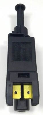 AUDI VW BRAKE LIGHT SWITCH 2 PIN A3 GOLF BORA T4 LEON GENUINE PART 191945515B - Image 1 of 2