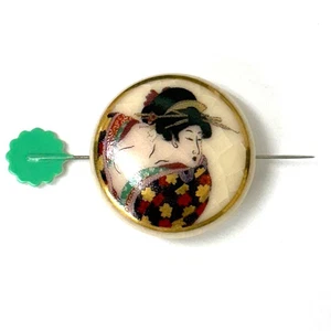 Satsuma Button 25mm Vintage Japanese Ceramic Hand Painted Geisha Design - Picture 1 of 4