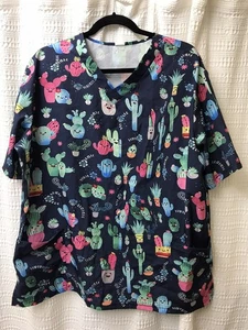 Women /Unisex Scrub Top Sz 2XL Medical Veterinarian Cactus Print Polyester - Picture 1 of 4
