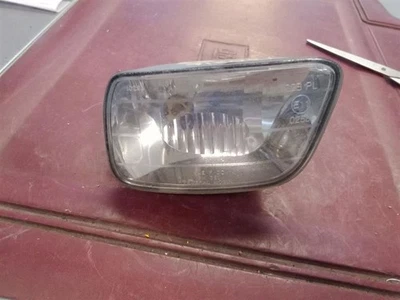 Passenger Corner/Park Light Fog-driving Fits 02-09 TRAILBLAZER 89217 - Image 1 of 4