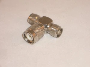 ADAPTADOR CONECTOR OPEK AT-7448 TNC CAMISETA 1 MACHO A 2 HEMBRA - Imagen 1 de 1