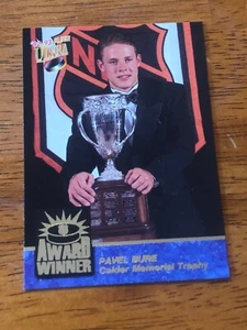 1992 Fleer Ultra Award Winner Pavel Bure #9 NMMT - Picture 1 of 2