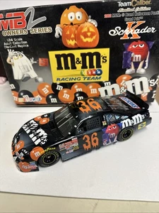 2002 Team Caliber Owners 1:24 Ken Schrader #36 M&M's Halloween  Autographed - Picture 1 of 6