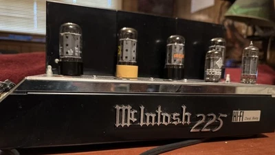 AMPLIFICADOR DE TUBO ESTÉREO MCINTOSH MC 225 Foto 1 de 4
