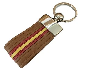 LLAVERO DE PIEL MARRON CON BANDERA DE ESPAÑA (PRODUCTO ARTESANO 100 %) - Picture 1 of 1