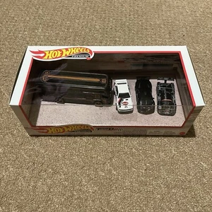 Hot Wheels Premium Collectors Set Track Day Diorama Audi Lamborghini Mercedes - Picture 1 of 2