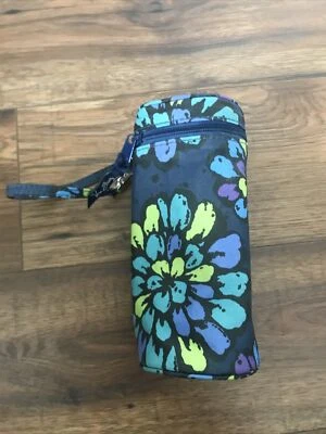 VERA BRADLEY Bolsa con aislamiento térmico Enfriador de latas Portabiberones de Agua Foto 1 de 4