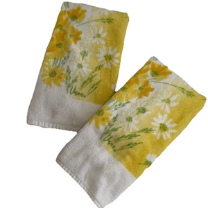 2 Vintage Vera Neumann Burlington Yellow White Daisy Floral Hand Towels 26x16" - Picture 1 of 10