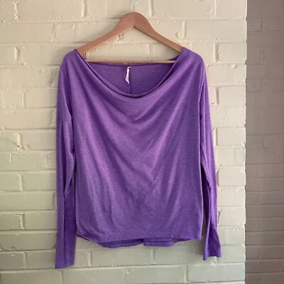 Top deportivo Lucy Activewear púrpura fuera del hombro manga larga talla pequeña Foto 1 de 4