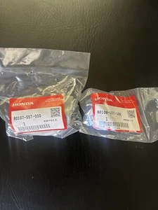 02-05 HONDA SI EP3 HATCHBACK AC MOUNT BRACKETS 80107-s5t-000 80108-s5t-000 - Picture 1 of 1