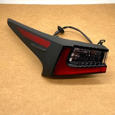 原始设备制造商 21-25 雷克萨斯 IS300 IS350 IS500 左侧尾灯停止转向灯组件 — 第 1/4 张图片