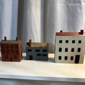 Set Of 3 Primitive Folk Art Salt box Wood Houses Red, White And Gray - Picture 1 of 12