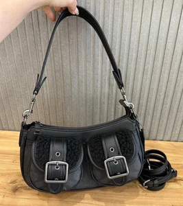 CY700 Coach schwarz Ashton Baguette Tasche Signatur Canvas Outlet Produkte Neu mit Etikett - Bild 1 von 9