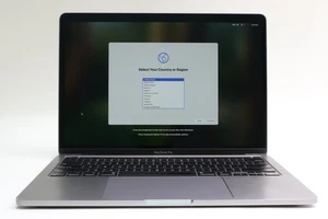100% BATT 13.3" QHD+ MacBook Pro, MWP72LL/A, i5-1038NG7, 16GB, 2TB SSD - Imagen 1 de 16