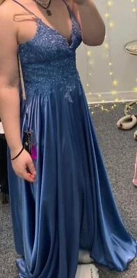 Vestido Faviana Talla 8 Largo Charmeuse Cuello, Apliques Corpiño/Cordones Espalda, Azul Acero Foto 1 de 4