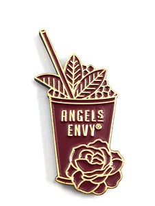 Angels Envy Bourbon Mint Julep Alcoholic Cocktail Maroon Gold Tone Pin Advertise - Picture 1 of 5