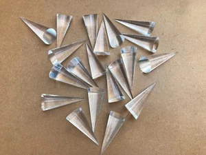 20 x clear acrylic ring stands cones - Picture 1 of 3