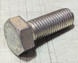 Genuine Case Wheel Stud Bolt 16047031 NEW OEM New Holland - Picture 1 of 3