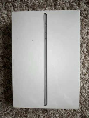 Apple iPad mini 3 A1599 16 GB, Wi-Fi, 7.9 in - Space Gray New Sealed  - Image 1 of 2