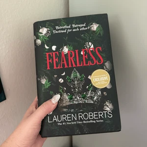 Fearless by Lauren Robert’s Barnes and Noble Exclusive Hardback Book - Foto 1 di 3