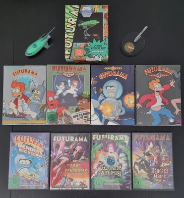 Futurama Staffel 1-4 + Filmreihe 1-4 + Planet Express Raumschiff [DVD KONVOLUT] - Bild 1 von 4