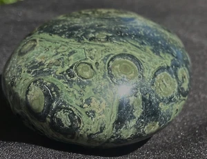 Kambaba Jasper Polished Palm Stone 156 Grams 5.5 Oz  - Picture 1 of 4