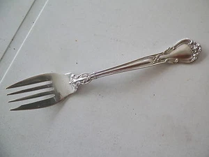 GORHAM "CHANTILLY" 6 3/8'' STERLING SILVER DESSERT FORK - Picture 1 of 3