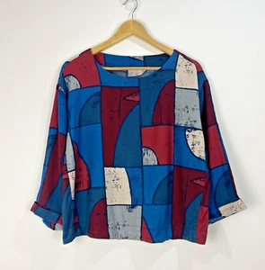 Blusa Seasalt para mujer talla 10 roja azul abstracta cuello redondo manga corta - Imagen 1 de 9