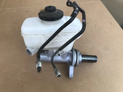 2014-2016 Lexus IS250 IS350 Brake Master Cylinder Reservior Oem 132302-80530 - Image 1 of 4